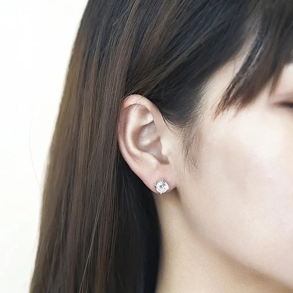 New Simple Round Cut Diamond Stud Earrings - Picture 4 of 4